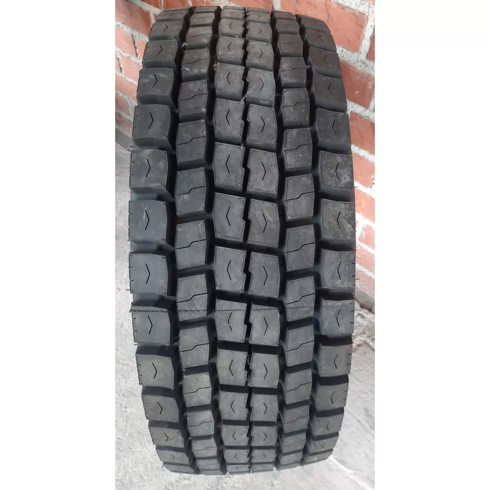 Грузовая шина 305/70 R19,5 Long March LM-329 18PR в Кудымкаре